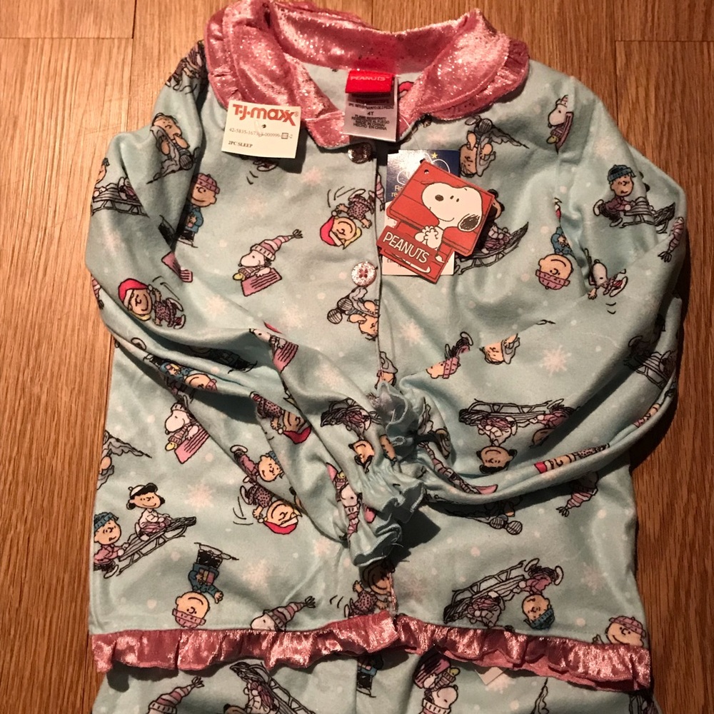 Peanuts Snoopy Pajamas
